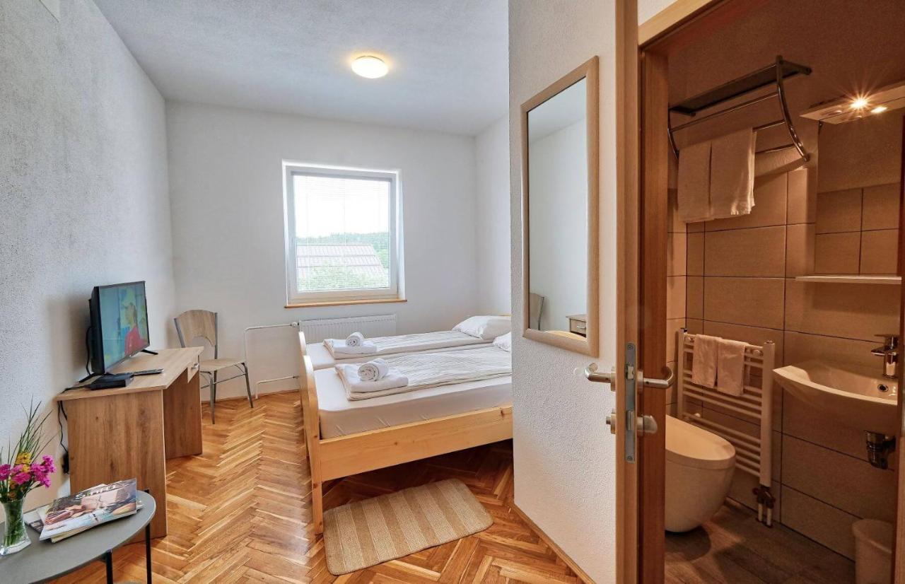 Prenocisca Miklavcic Hotell Nova Vas  Exteriör bild