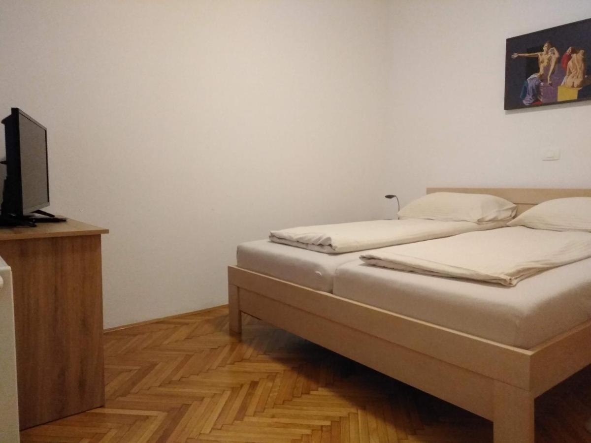 Prenocisca Miklavcic Hotell Nova Vas  Exteriör bild